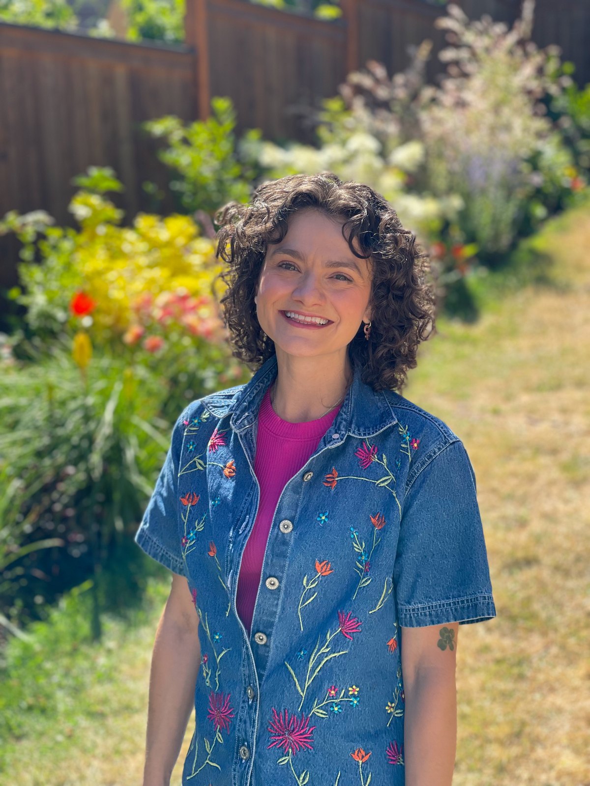 Erin Spicer, MFT Intern - LGBTQIA+ Affirming Therapist in Renton WA